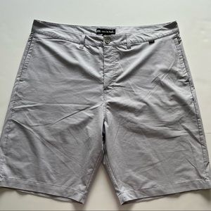 Men’s Travis Mathew Shorts Golf Casual Grey Stretch